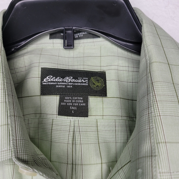 Eddie Bauer Wrinkle Resistant/ Relaxed L/S Shirt - Picture 2 of 3